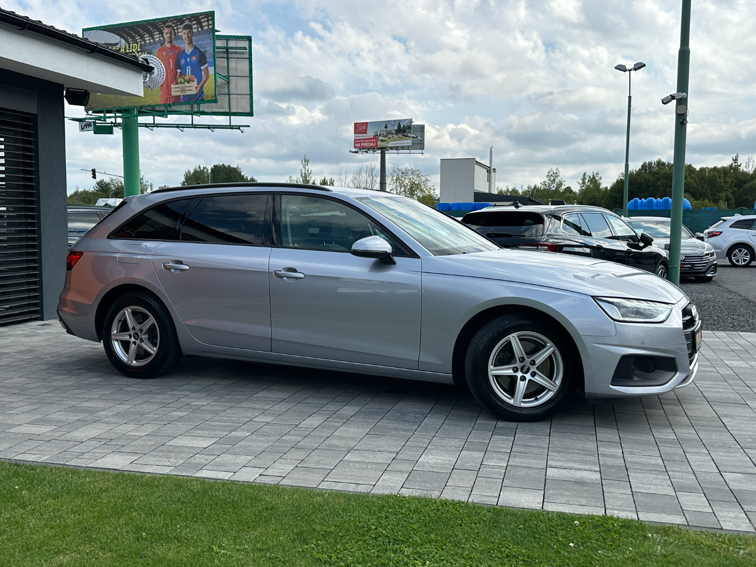 Audi A4 Avant 2.0 TDi MHEV A/T