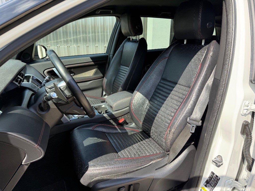 Land Rover Discovery Sport 2.0D D150 R-Dynamic S AWD A/T