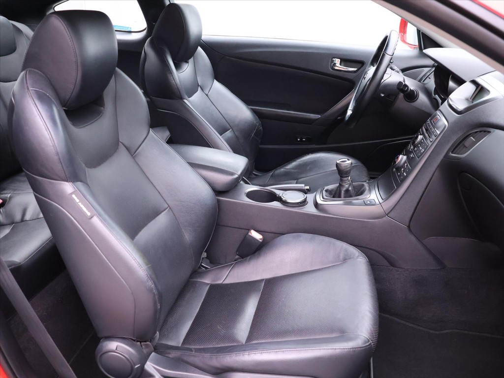 Hyundai Genesis 2.0 TCI