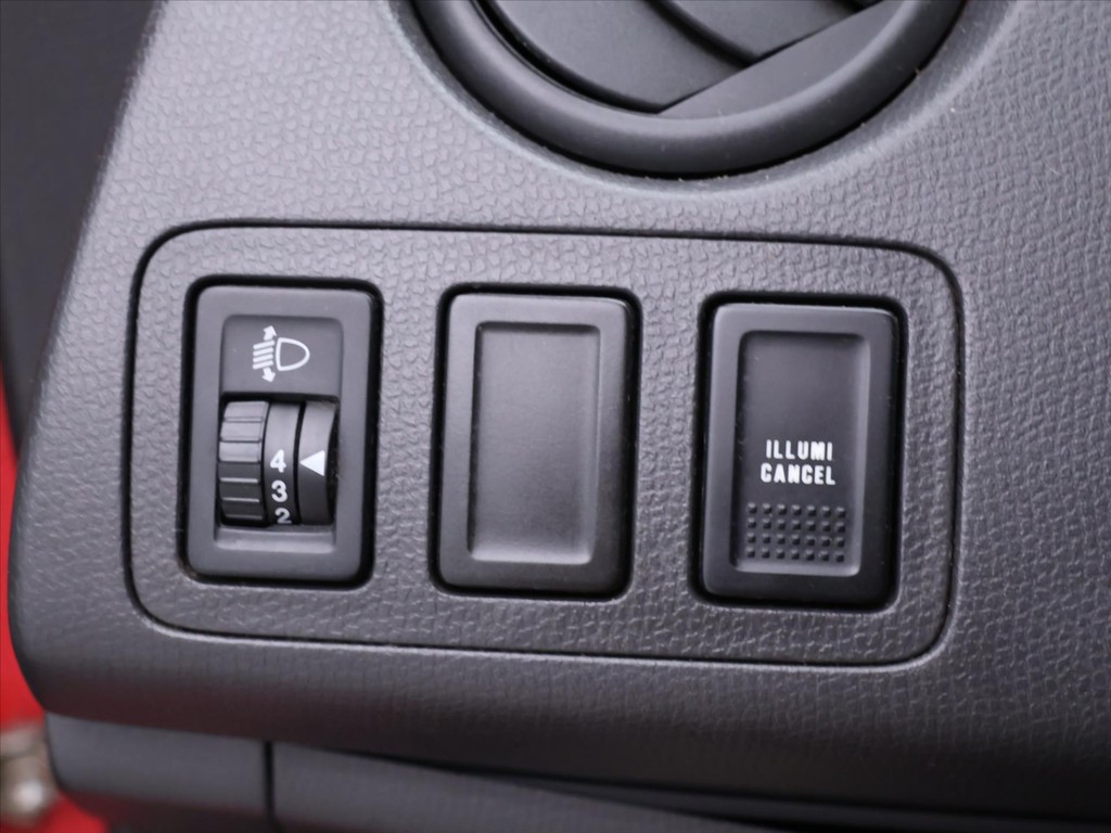 Suzuki Swift 1.3 i