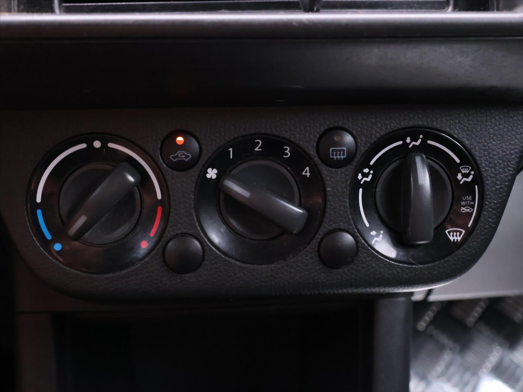 Suzuki Swift 1.3 i