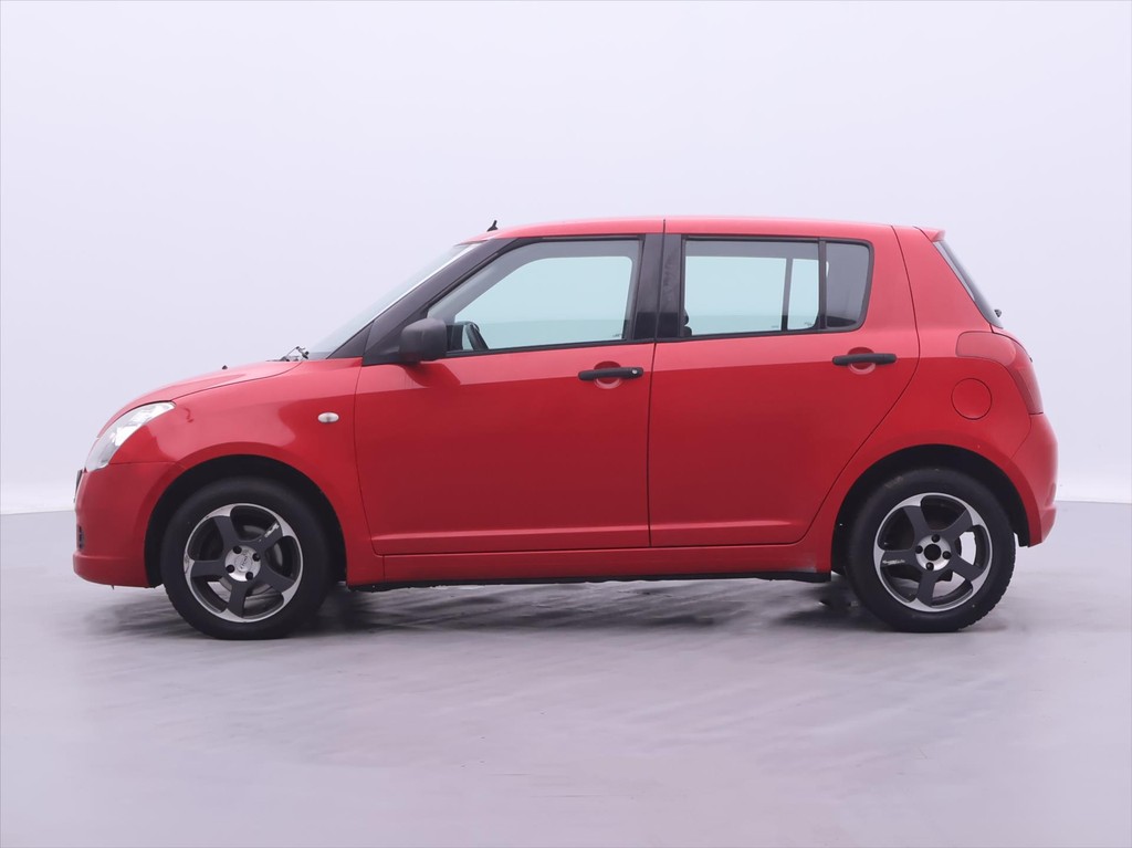 Suzuki Swift 1.3 i