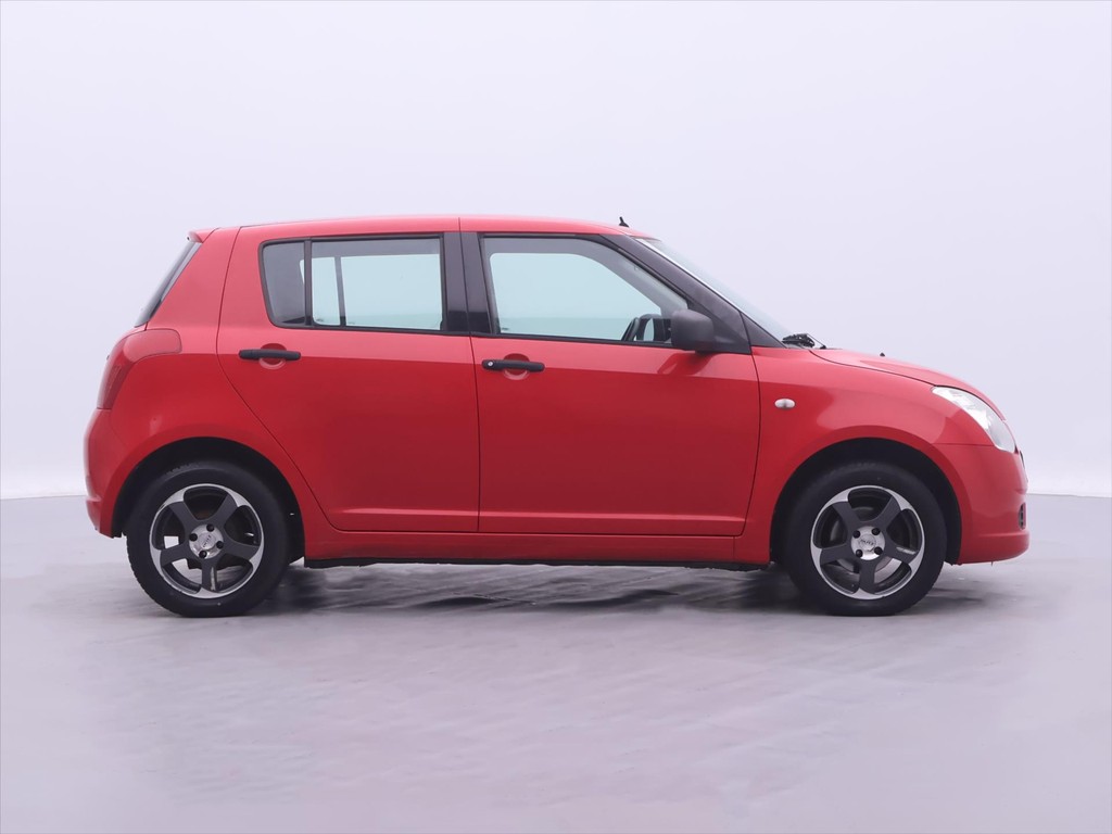 Suzuki Swift 1.3 i