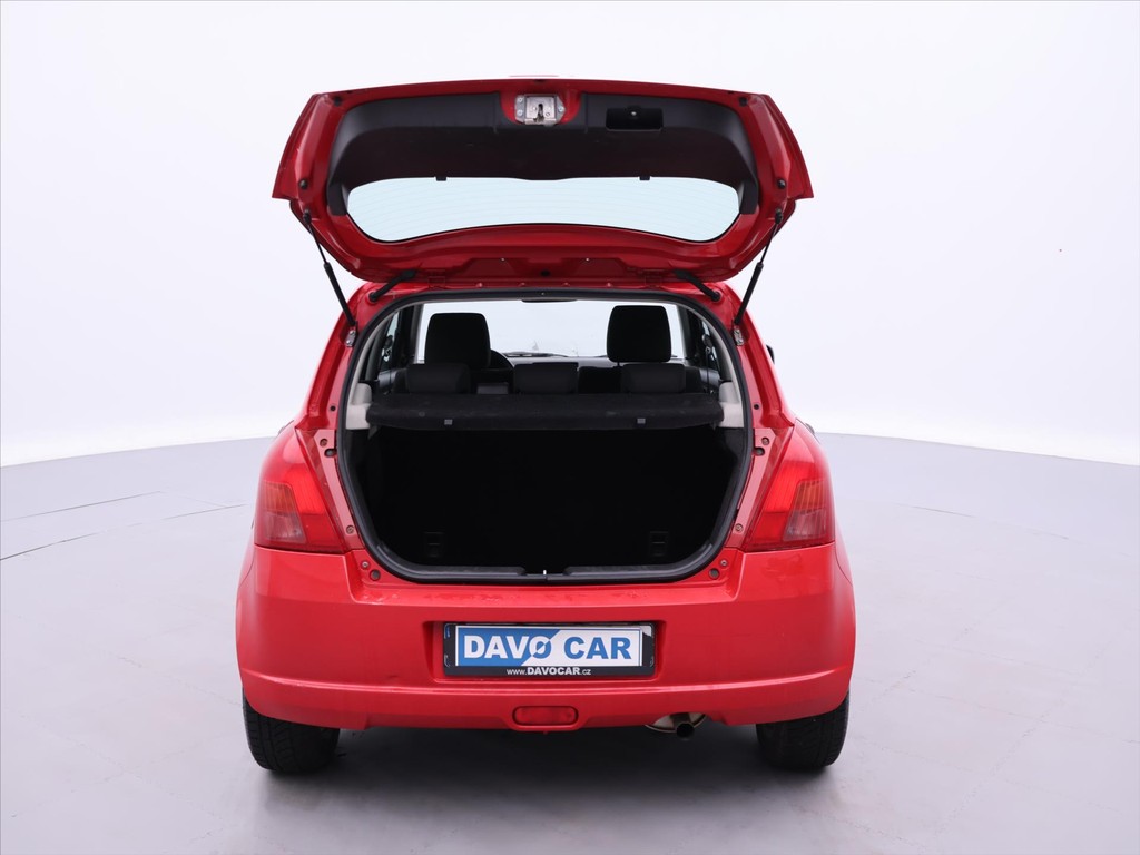 Suzuki Swift 1.3 i