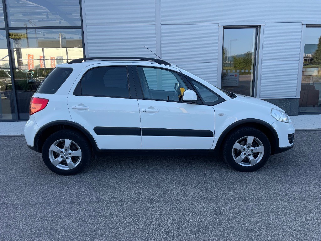 Suzuki SX4 1.6i 4x4 2014