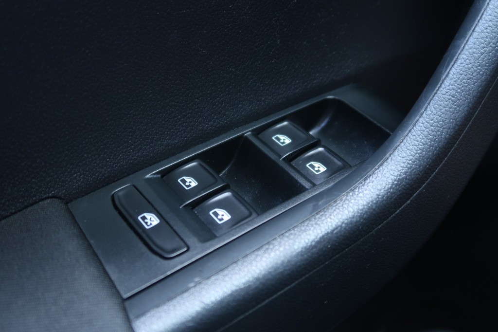 Skoda Fabia 1.4 TDI Serv.kniha, Tempomat, Park. senzory