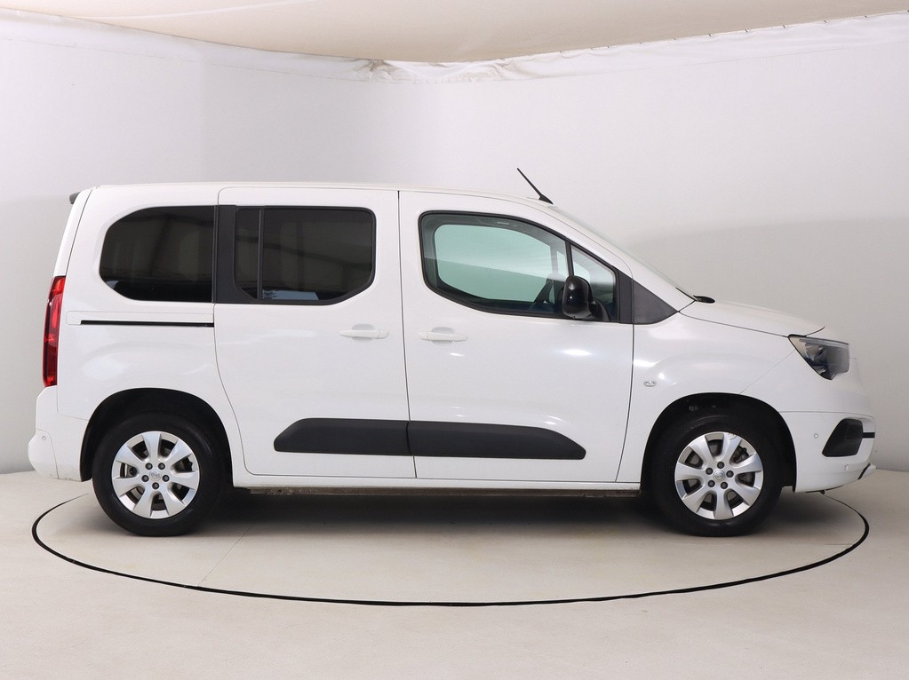 Opel Combo Electric 50kWh SoH 91%, Klimatizácia
