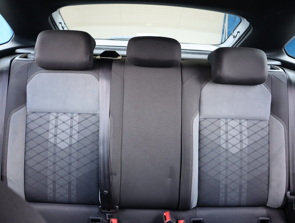 VW Taigo R-Line 1.0 TSI klimatizacia