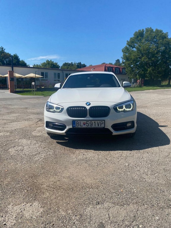 BMW rad 1 118d Sport Line A/T