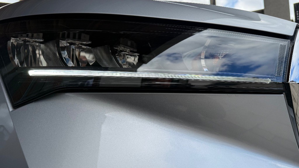 Škoda Enyaq 50 --- NOVÉ V ZÁRUKE --- IBA 52KM nájazd ---