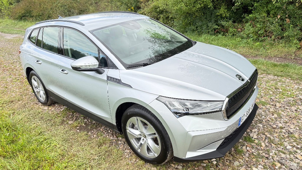 Škoda Enyaq 50 --- NOVÉ V ZÁRUKE --- IBA 52KM nájazd ---