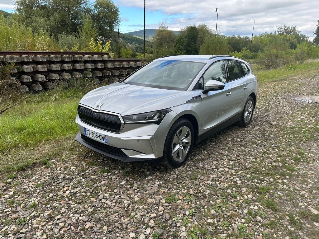 Škoda Enyaq 50 --- NOVÉ V ZÁRUKE --- IBA 52KM nájazd ---