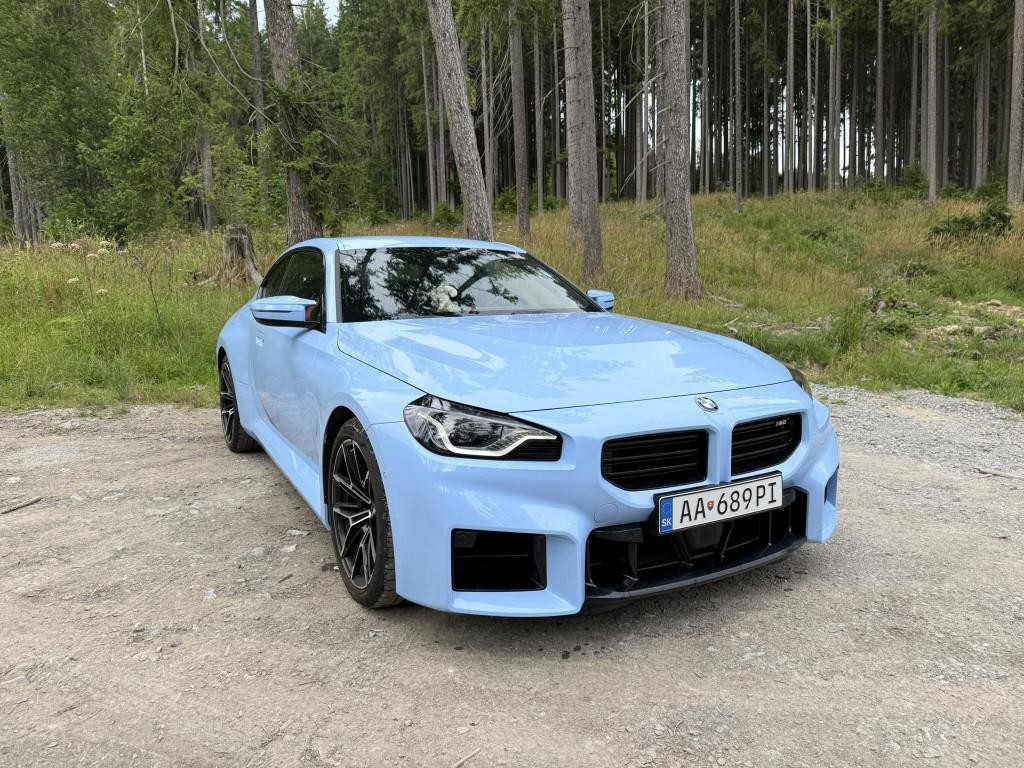 BMW M2 Coupe G87. baby blue. záruka 11/2026