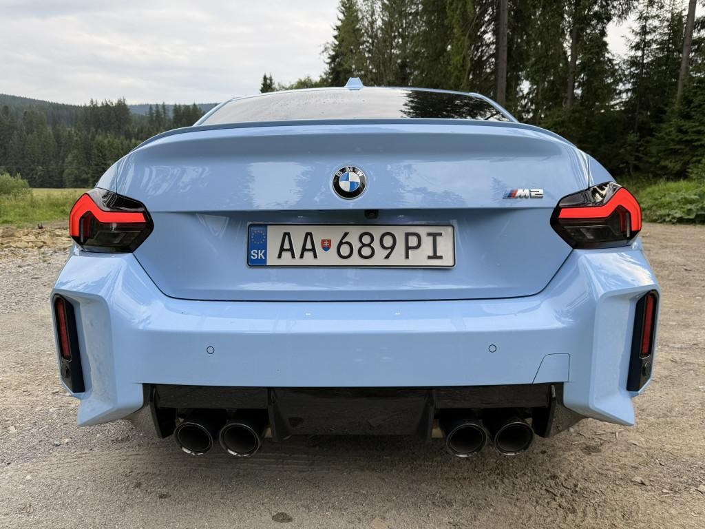 BMW M2 Coupe G87. baby blue. záruka 11/2026