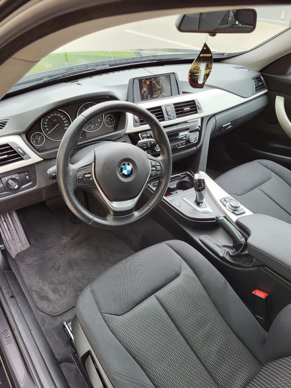 BMW rad 3 GT 320d GT Atvantage A/T8 2017