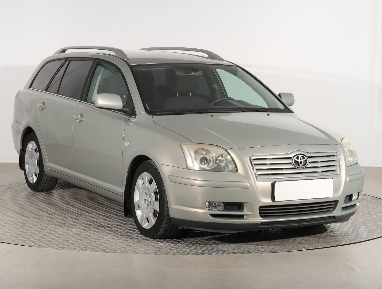 Toyota Avensis Combi 2.0 VVT-i, Base, Serv.kniha, po STK