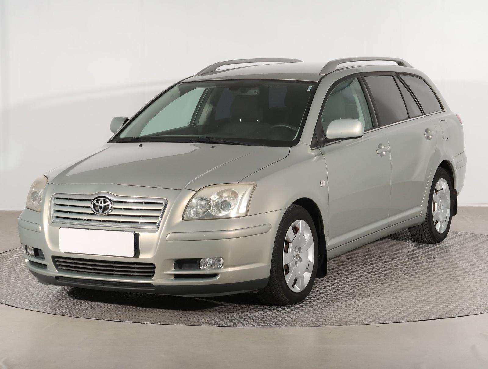 Toyota Avensis Combi 2.0 VVT-i, Base, Serv.kniha, po STK