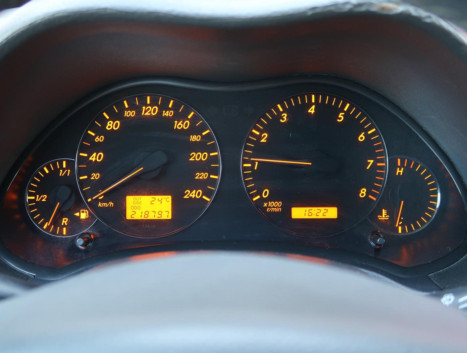 Toyota Avensis Combi 2.0 VVT-i, Base, Serv.kniha, po STK