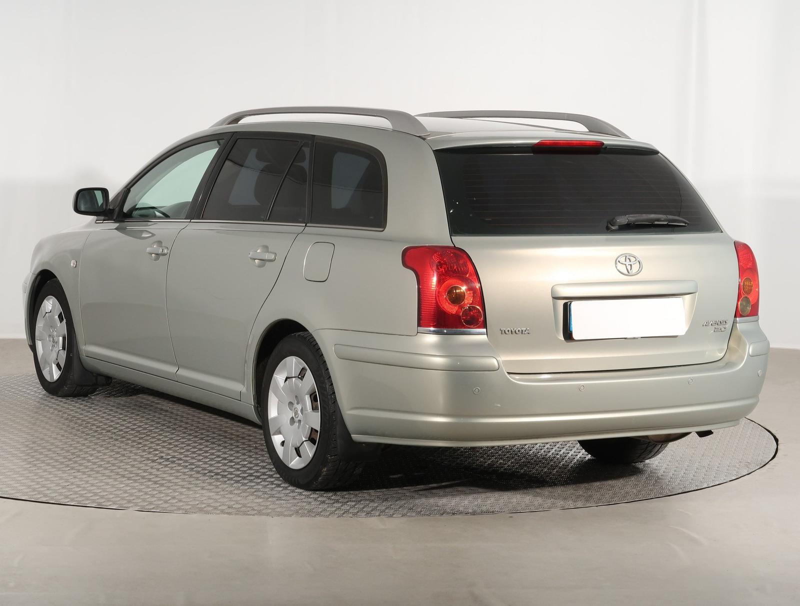 Toyota Avensis Combi 2.0 VVT-i, Base, Serv.kniha, po STK