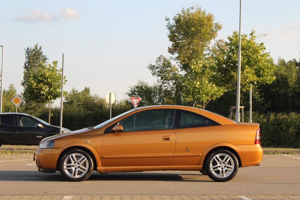 Opel Astra Coupé 2.0 Turbo Bertone