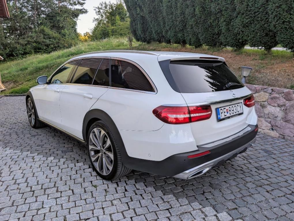 Mercedes E trieda All-Terrain SUV/Combi 190kw Automat