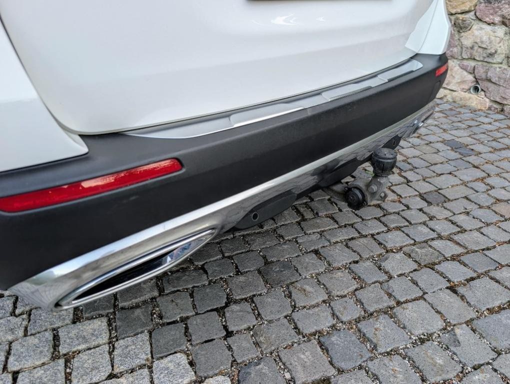 Mercedes E trieda All-Terrain SUV/Combi 190kw Automat