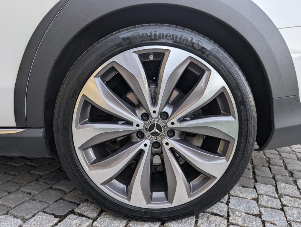 Mercedes E trieda All-Terrain SUV/Combi 190kw Automat