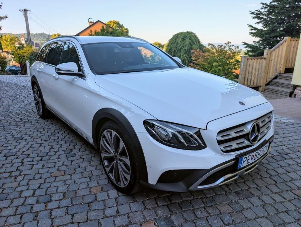 Mercedes E trieda All-Terrain SUV/Combi 190kw Automat