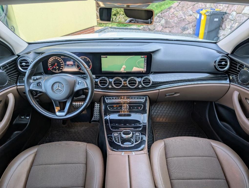 Mercedes E trieda All-Terrain SUV/Combi 190kw Automat