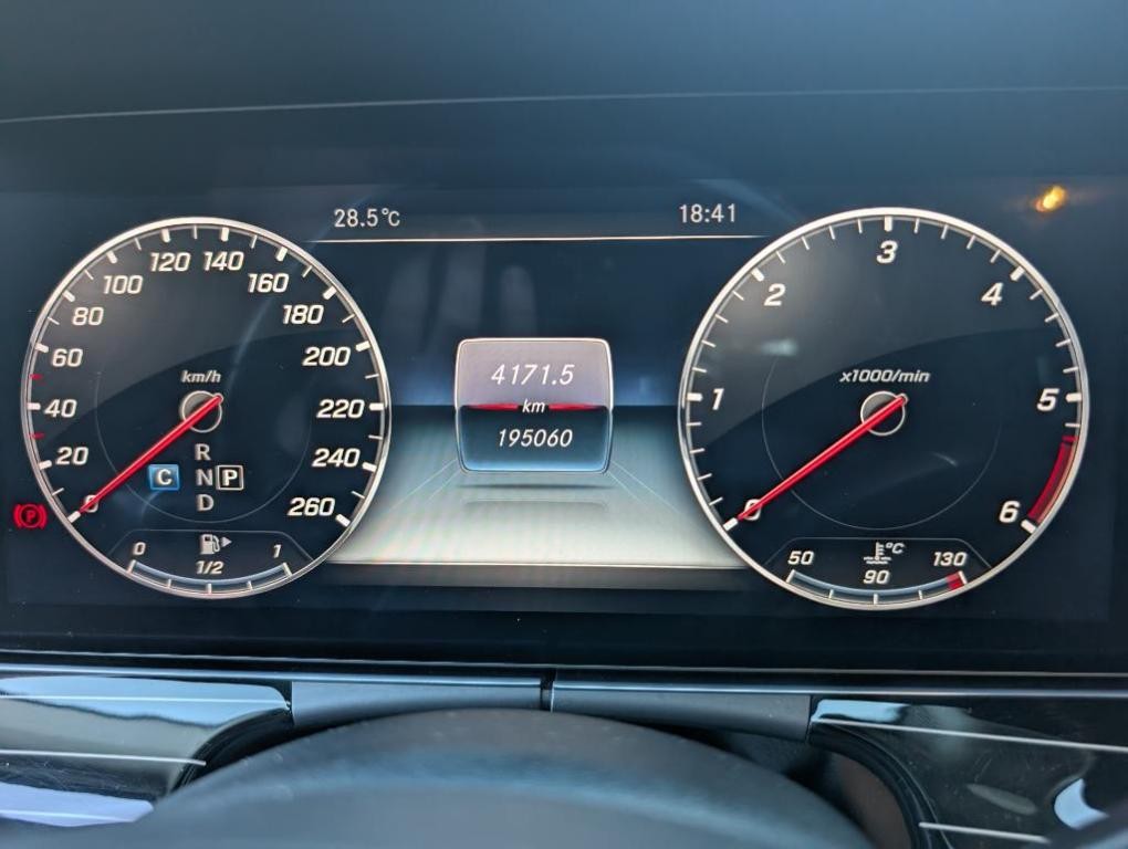 Mercedes E trieda All-Terrain SUV/Combi 190kw Automat
