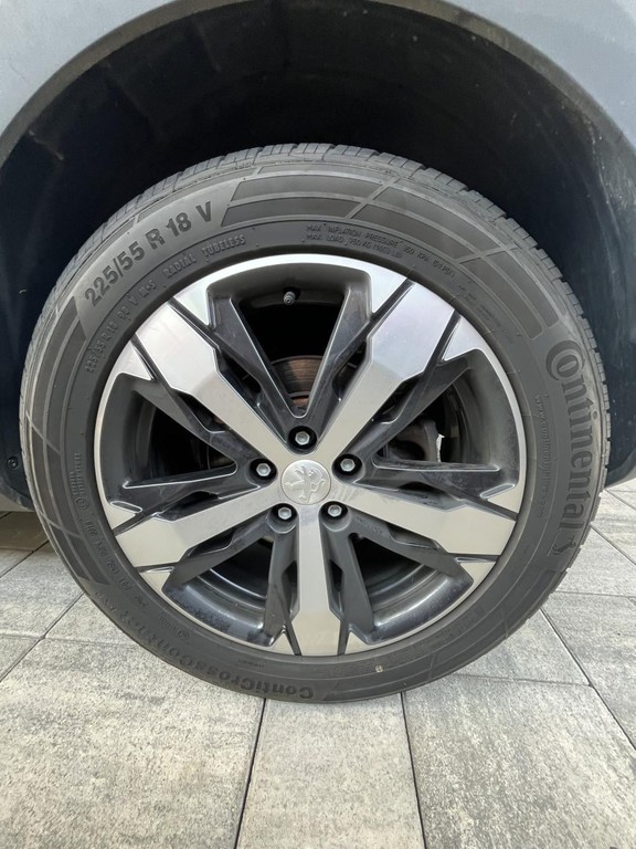 Peugeot 3008 1.2 PureTech Active E6.2 EAT8