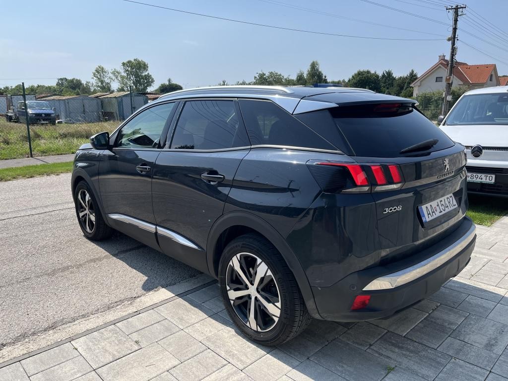 Peugeot 3008 1.2 PureTech Active E6.2 EAT8