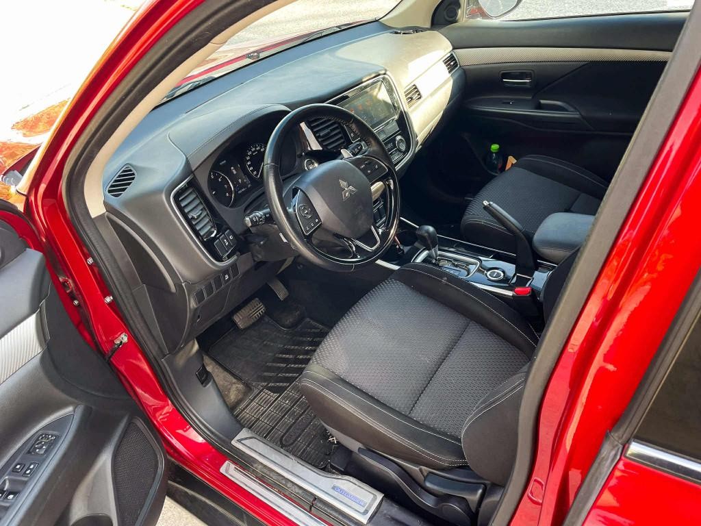 Mitsubishi Outlander 2.0 MIVEC Intense+ 4WD CVT