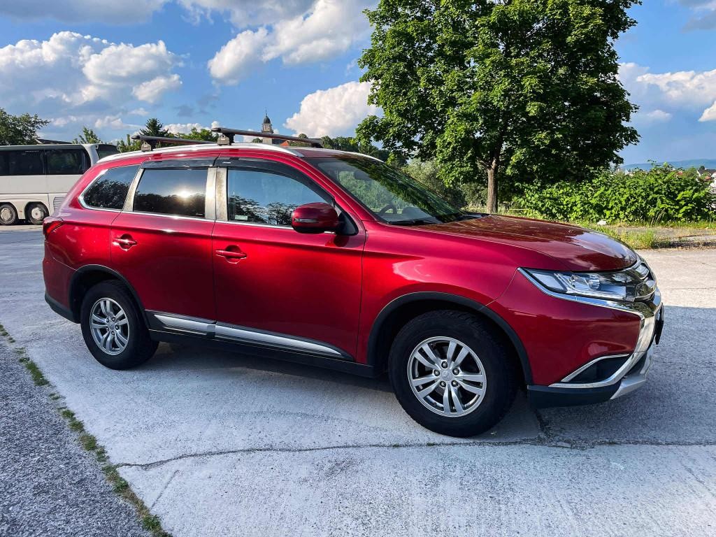 Mitsubishi Outlander 2.0 MIVEC Intense+ 4WD CVT