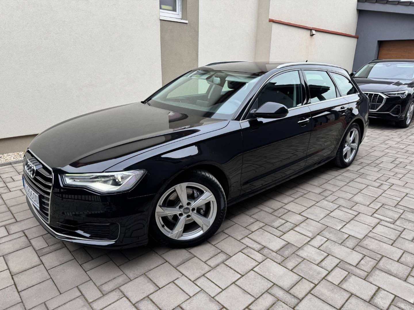 Audi A6 Avant FACELIFT, 2,0 TDI, MANUÁL, 2/2015, PO SERVISE