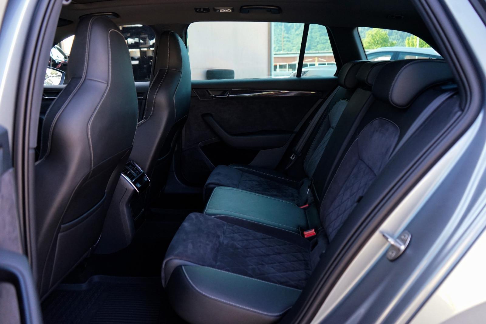 Škoda Superb Combi 2.0 TDI SCR Sportline DSG