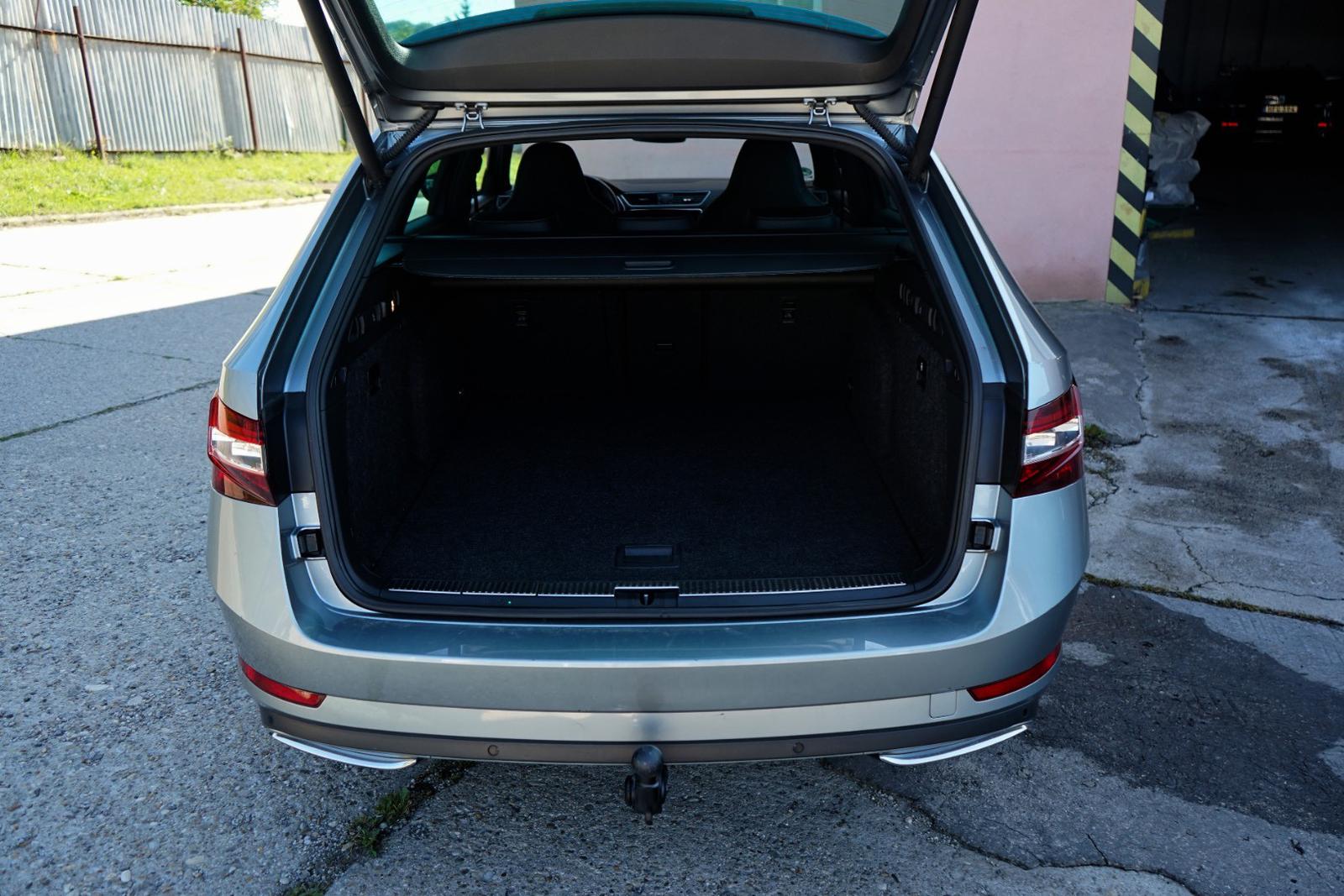 Škoda Superb Combi 2.0 TDI SCR Sportline DSG