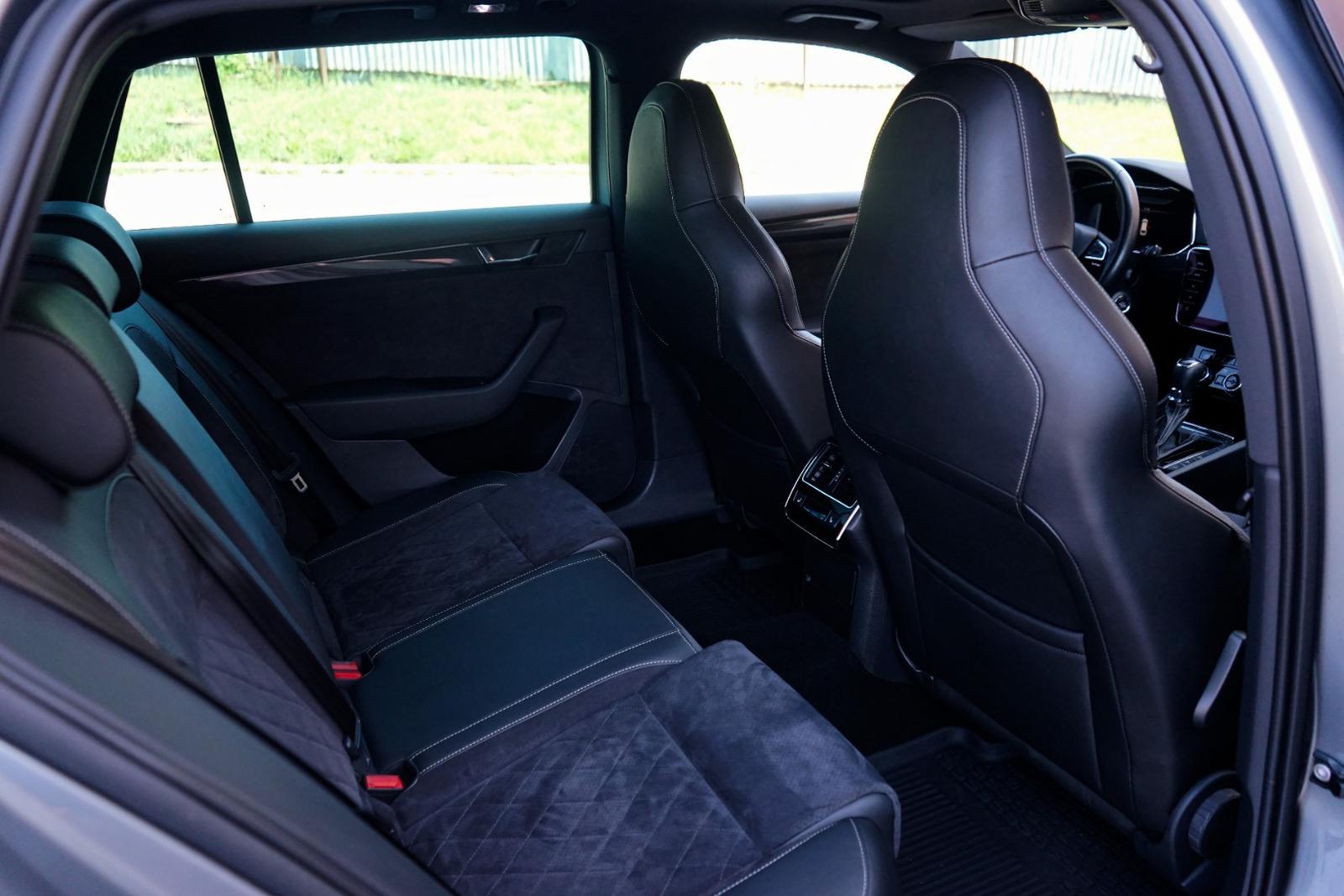 Škoda Superb Combi 2.0 TDI SCR Sportline DSG