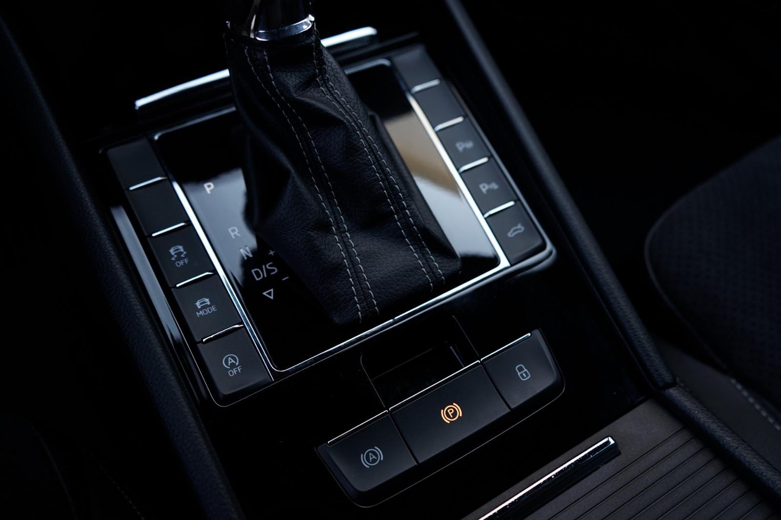 Škoda Superb Combi 2.0 TDI SCR Sportline DSG