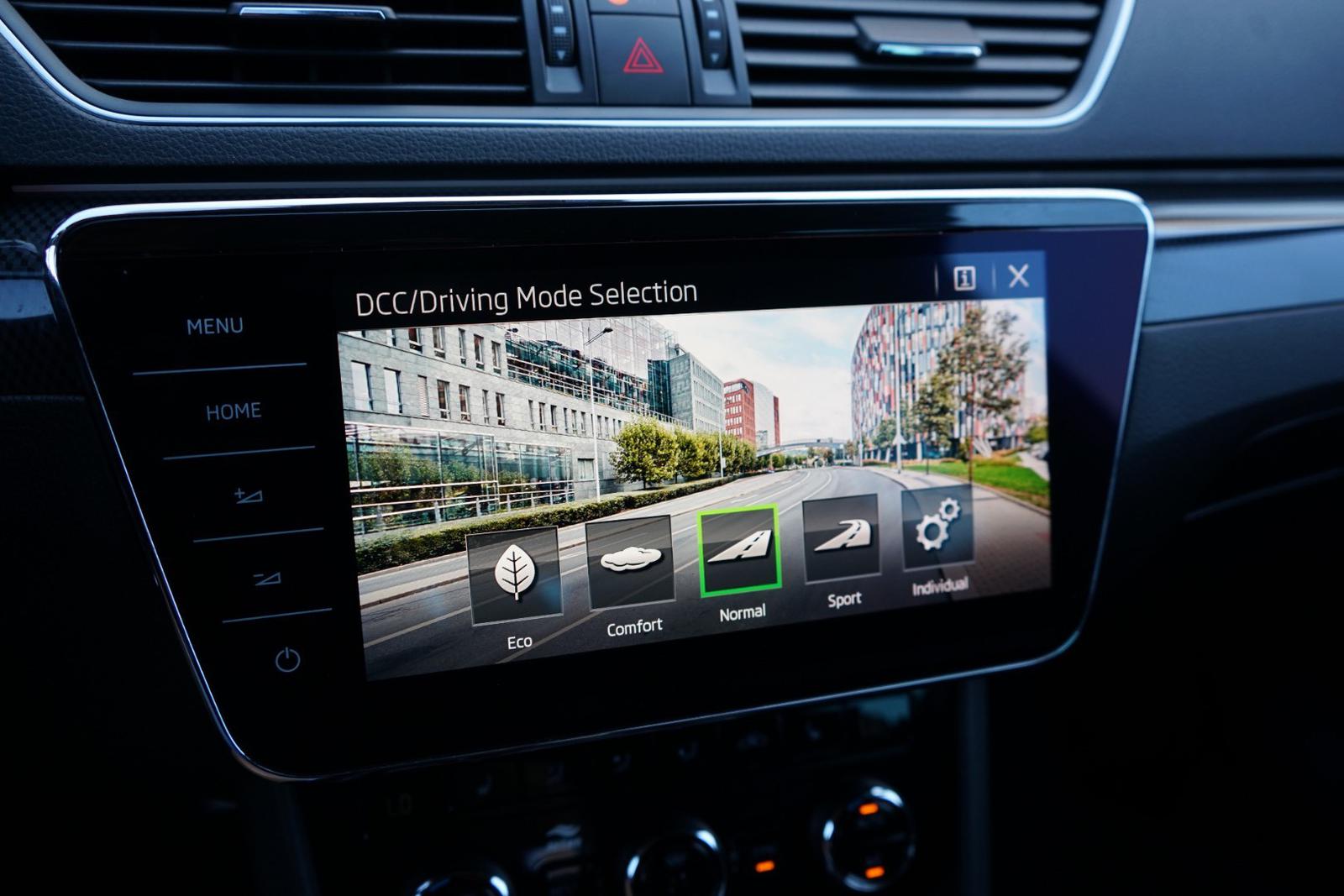 Škoda Superb Combi 2.0 TDI SCR Sportline DSG