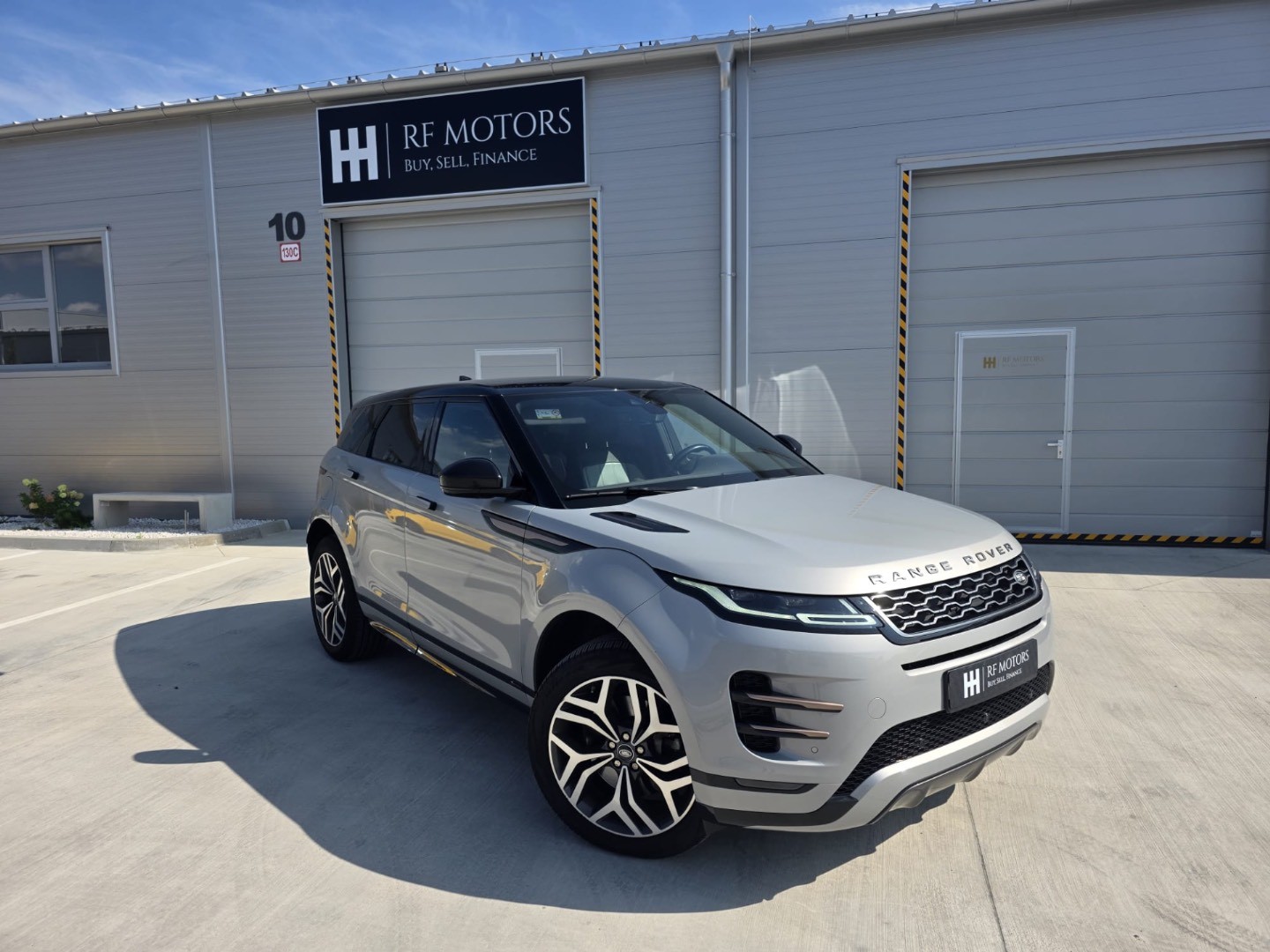 Land Rover Range Rover Evoque 2.0 I4 MHEV R-Dynamic AWD A/T