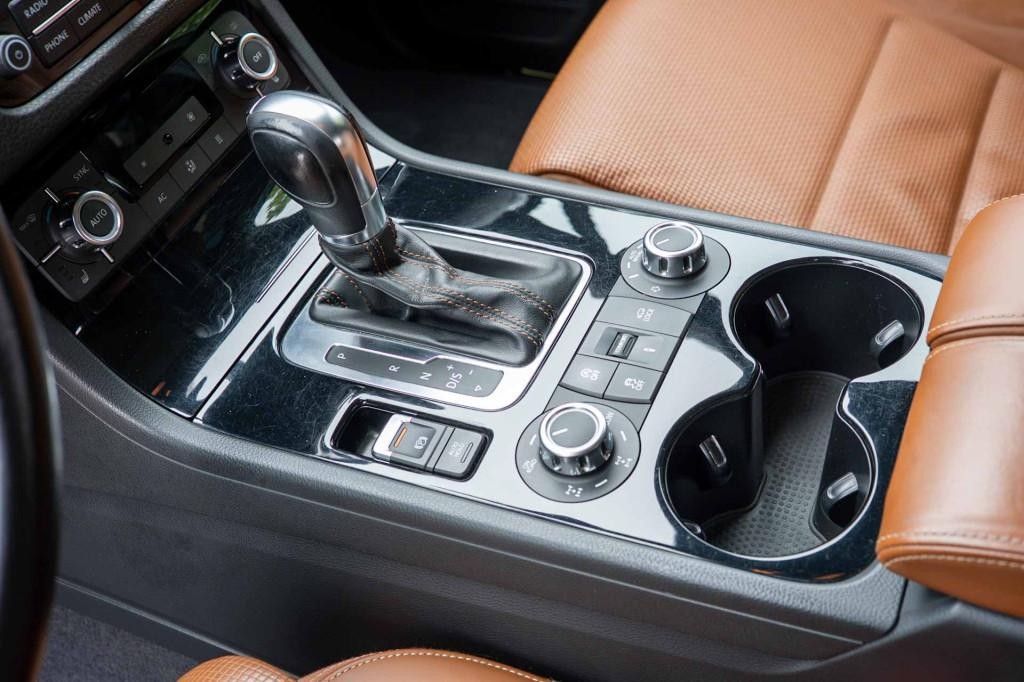 Volkswagen Touareg II 3.0 V6 TDI 240k Terrain Tech Edition X