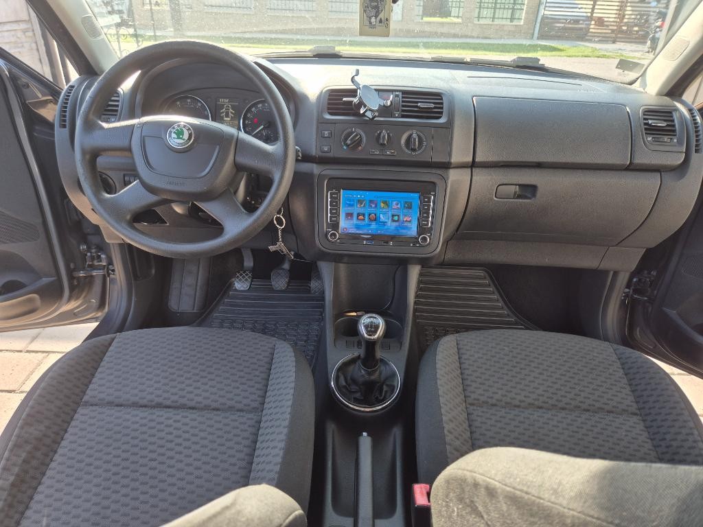 Škoda Fabia Hatchback 63kw Manuál