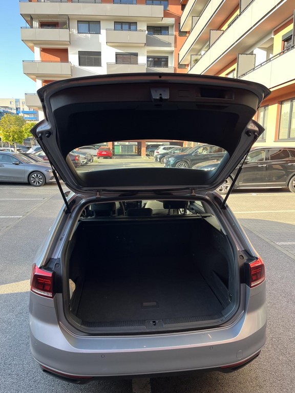 Volkswagen Passat Variant 2.0 TDI EVO Elegance DSG