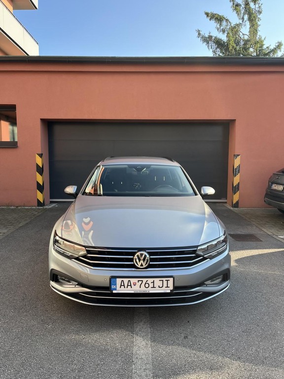 Volkswagen Passat Variant 2.0 TDI EVO Elegance DSG