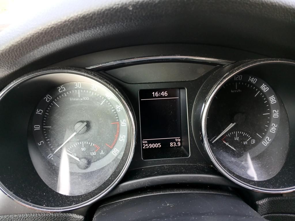 Škoda Superb 2.0 TDI CR 4x4 Elegance