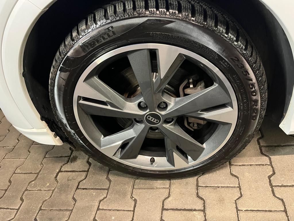 Audi e-tron SUV 220kw Automat