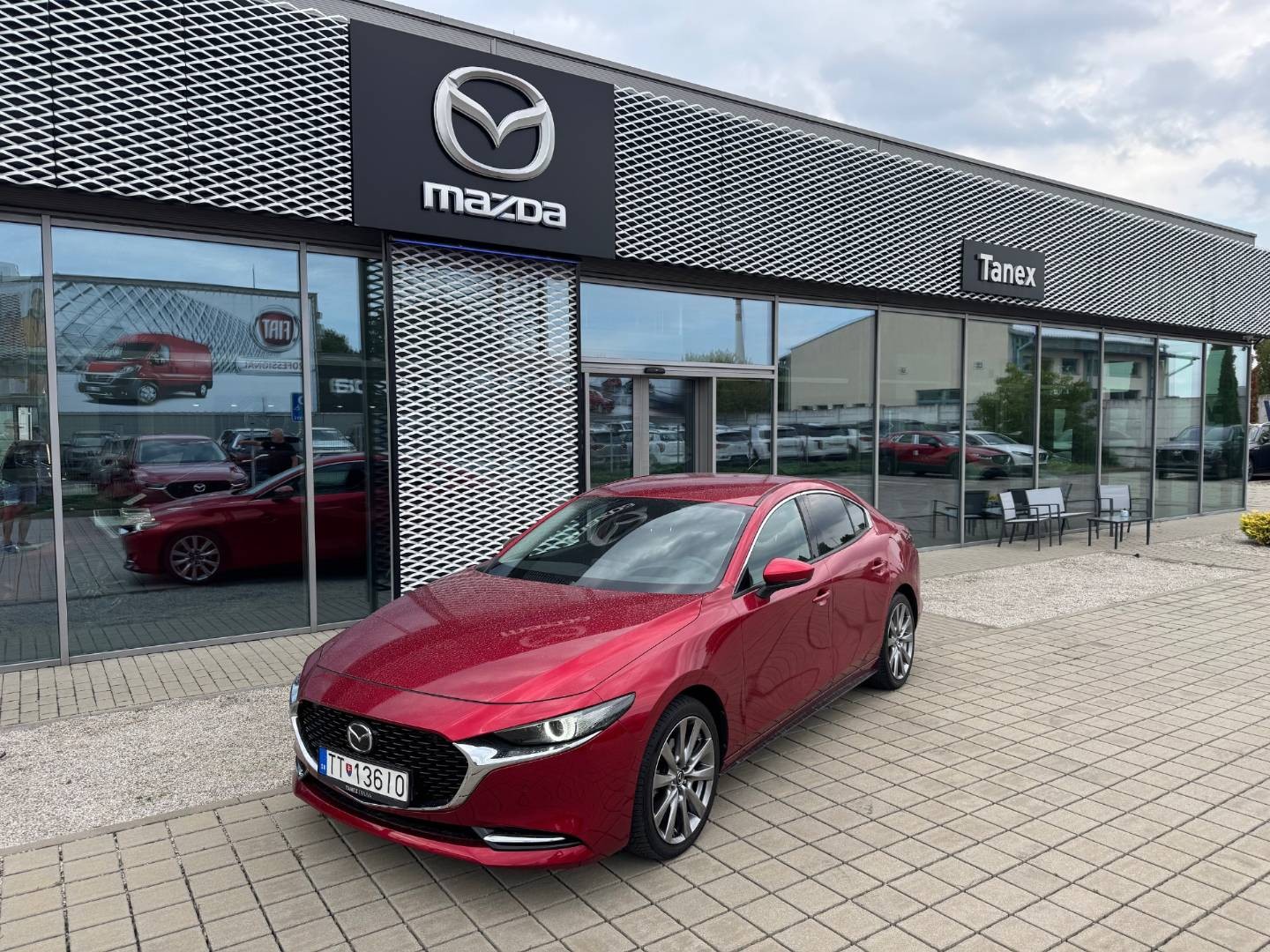 Mazda 3 Mazda3 SDN, Skyactiv-X180 AT GT/Plus SOUL RED CRYSTA