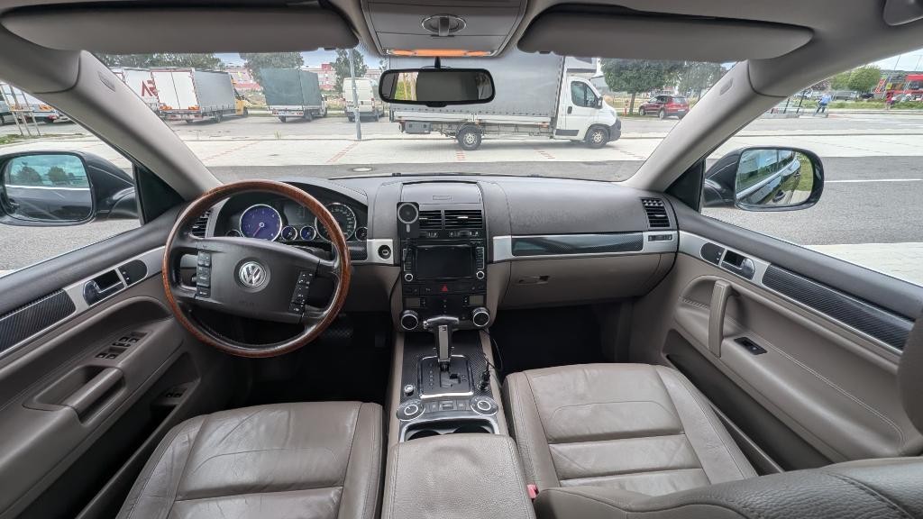 Volkswagen Touareg 3.0 V6 TDI. Tiptronic. 180kw