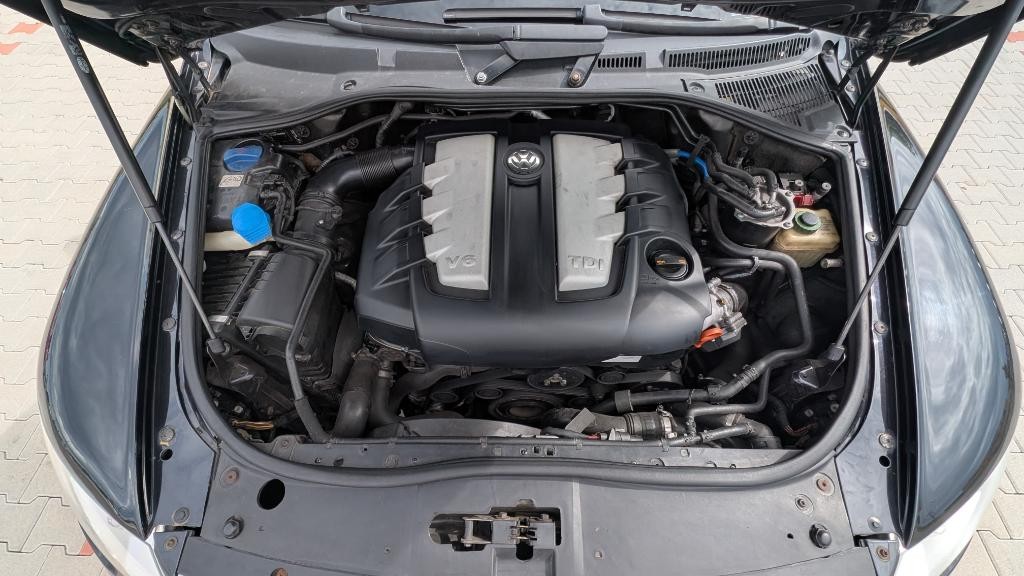 Volkswagen Touareg 3.0 V6 TDI. Tiptronic. 180kw